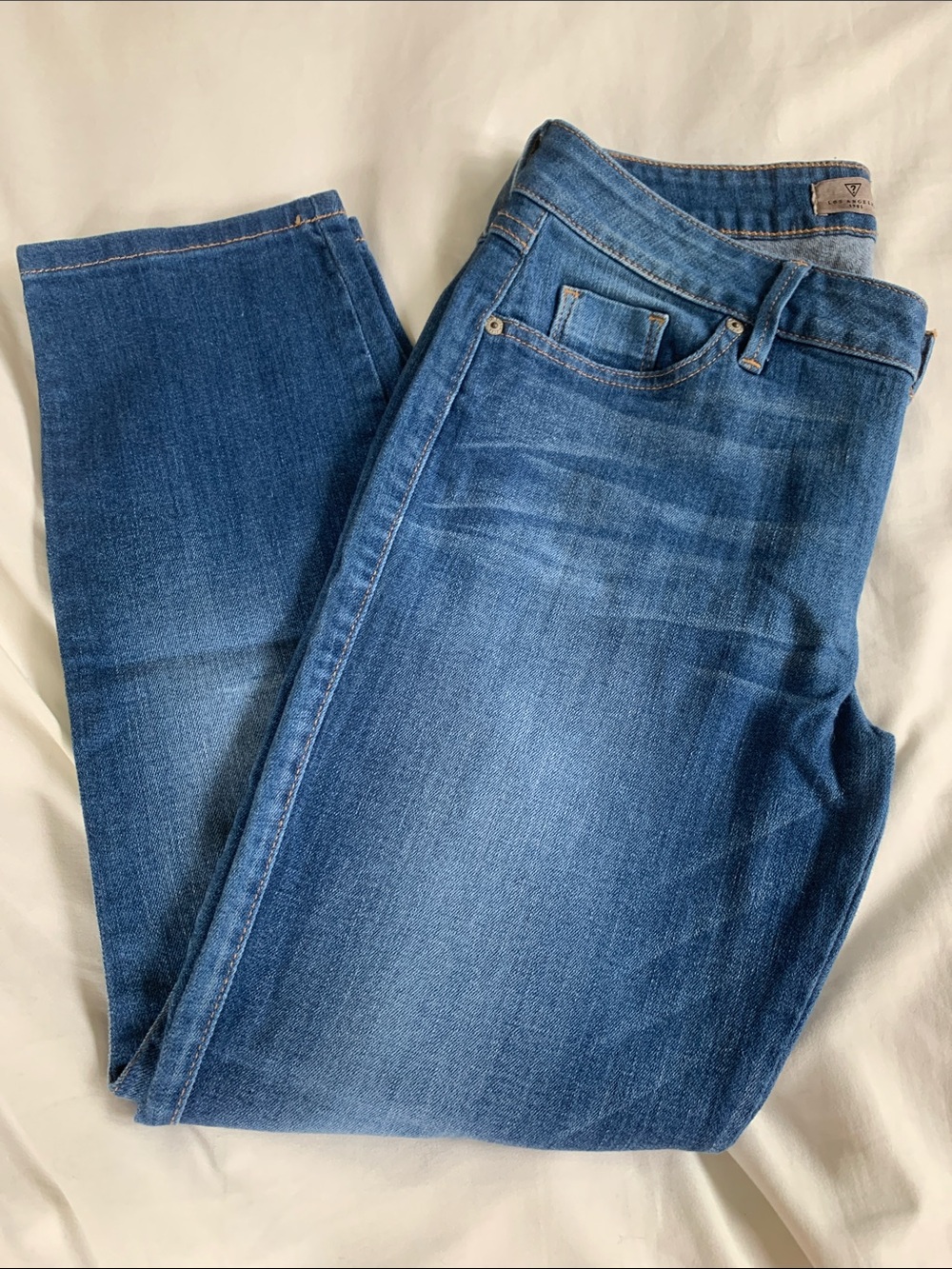 GUESS Los Angeles 1981 Straight Cut Capri Crop Jeans